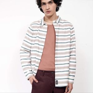 Wildfang medium button up